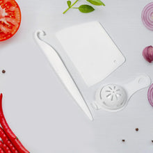 Essential Cake Decorating Kit: 3-Piece Set for Bakers of All Levels - Goyaldeal.com