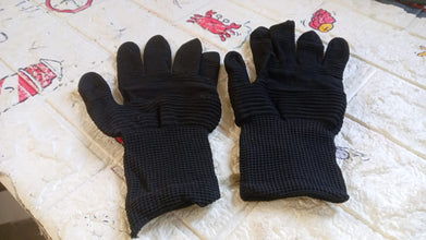 Small Hands, Big Protection: Heat Resistant, Cut-Proof Gloves - Goyaldeal.com