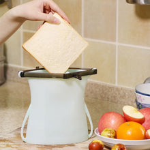 Reusable Silicone Food Storage Bag – Leakproof, Flat Bottom, Freezer & Microwave Safe, BPA-Free Snack & Sandwich Bag (1 Pc) - Goyaldeal.com