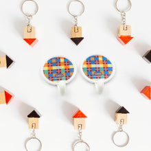 Strong Self-Adhesive Hooks (2 Pc): Heavy Duty, Waterproof, All-Purpose - Goyaldeal.com