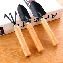 Small sized Hand Cultivator, Small Trowel, Garden Fork (Set of 3) - Goyaldeal.com
