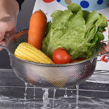 Stainless Steel Colander with Handle, Large Strainer Basket for Kitchen (25.5 cm) - Goyaldeal.com