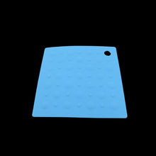 Multifunctional Pot Pad: Heat Resistant & Non-Slip (1 Pc) - Goyaldeal.com