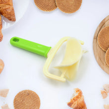 Plastic Cake Ball Cutter - Round Roll Forming Mold for Baking & Puri Making (1pc) - Goyaldeal.com