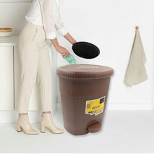 Homeware Dustbin Clean Mini Small Size Plastic Pedal Dustbin Used For Kitchen, Office, Car (1 PC) - Goyaldeal.com