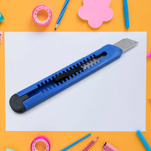 Multi-Use Iron Cutter, Cutting Blade and Precision Knife Blade, Utility Knife - Heavy Duty Industrial Cutter Knife (18mm) - Goyaldeal.com